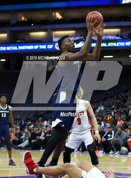 Thumbnail 3 in Chino Hills vs. James Logan (CIF State D1 Final) photogallery.