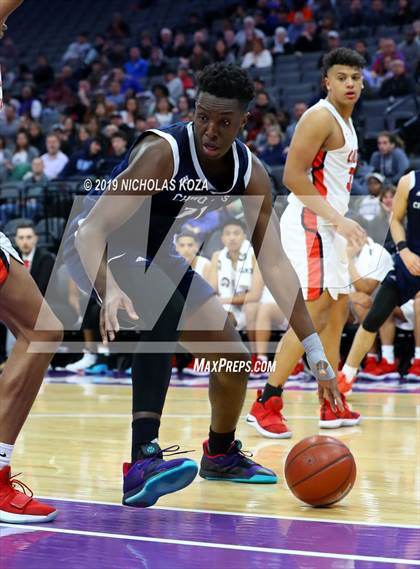 Thumbnail 2 in Chino Hills vs. James Logan (CIF State D1 Final) photogallery.
