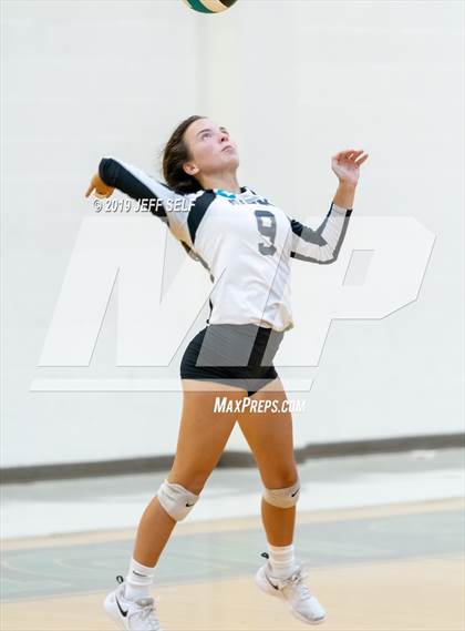 Thumbnail 1 in Indian River @ Hickory photogallery.
