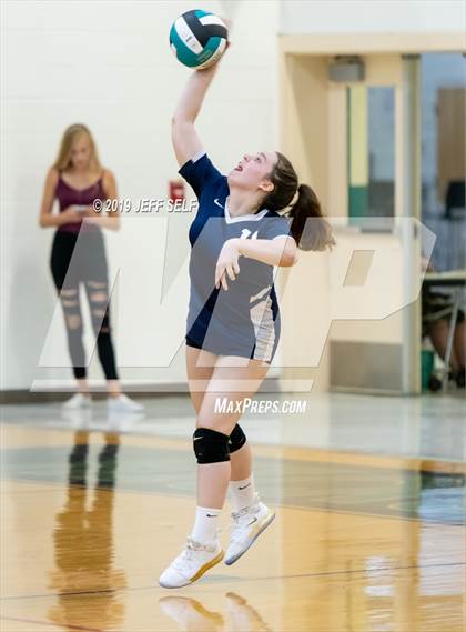 Thumbnail 2 in Indian River @ Hickory photogallery.