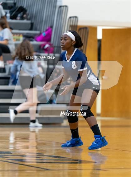 Thumbnail 1 in Indian River @ Hickory photogallery.
