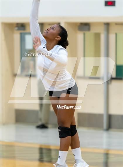 Thumbnail 3 in Indian River @ Hickory photogallery.