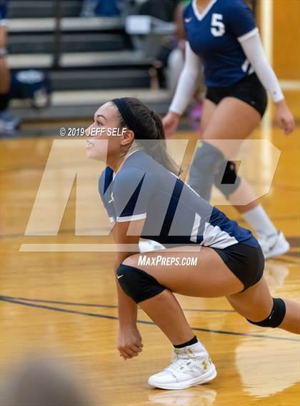 Thumbnail 2 in Indian River @ Hickory photogallery.