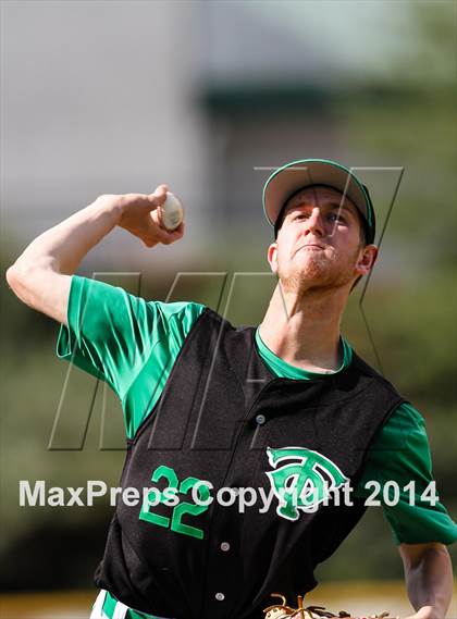 Thumbnail 3 in Thousand Oaks @ Moorpark photogallery.