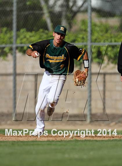 Thumbnail 3 in Thousand Oaks @ Moorpark photogallery.