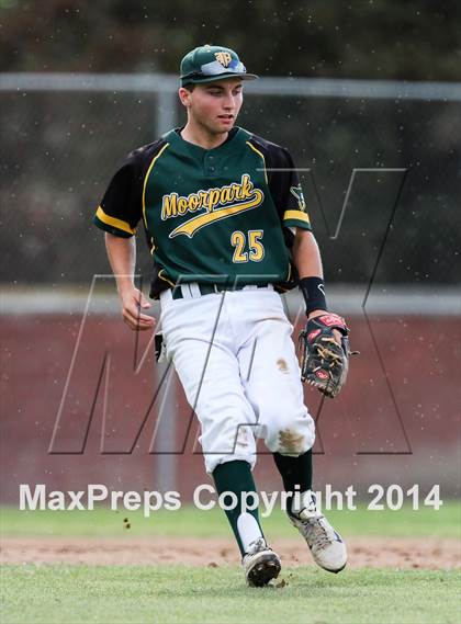 Thumbnail 1 in Thousand Oaks @ Moorpark photogallery.