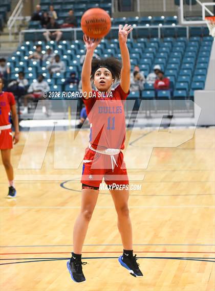 Thumbnail 3 in Tompkins vs Fort Bend Dulles (UIL 6A Region III Quarterfinal Playoff) photogallery.