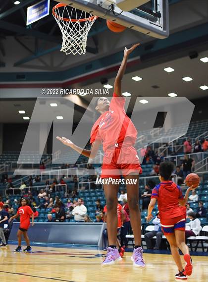 Thumbnail 1 in Tompkins vs Fort Bend Dulles (UIL 6A Region III Quarterfinal Playoff) photogallery.
