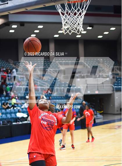 Thumbnail 3 in Tompkins vs Fort Bend Dulles (UIL 6A Region III Quarterfinal Playoff) photogallery.