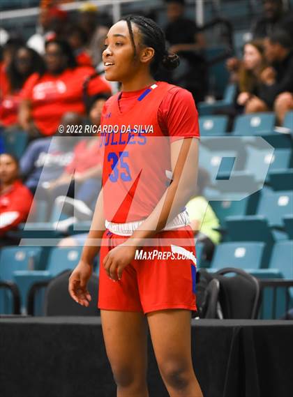 Thumbnail 2 in Tompkins vs Fort Bend Dulles (UIL 6A Region III Quarterfinal Playoff) photogallery.