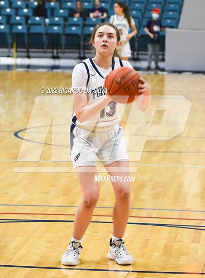 Thumbnail 2 in Tompkins vs Fort Bend Dulles (UIL 6A Region III Quarterfinal Playoff) photogallery.