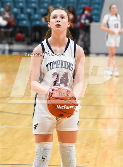 Thumbnail 1 in Tompkins vs Fort Bend Dulles (UIL 6A Region III Quarterfinal Playoff) photogallery.