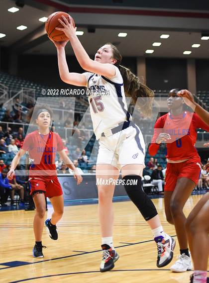 Thumbnail 1 in Tompkins vs Fort Bend Dulles (UIL 6A Region III Quarterfinal Playoff) photogallery.