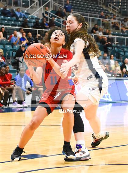 Thumbnail 2 in Tompkins vs Fort Bend Dulles (UIL 6A Region III Quarterfinal Playoff) photogallery.