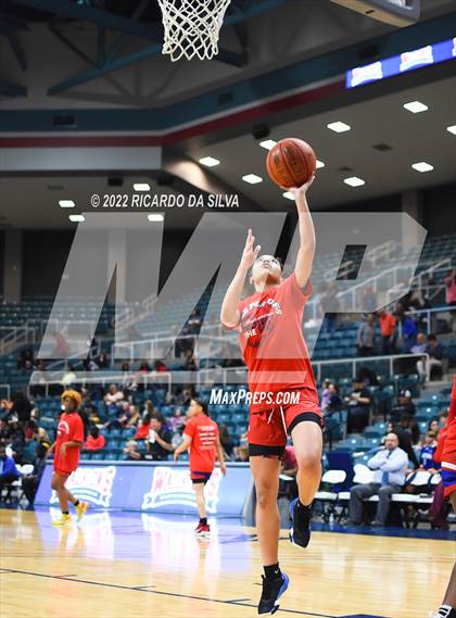 Thumbnail 1 in Tompkins vs Fort Bend Dulles (UIL 6A Region III Quarterfinal Playoff) photogallery.