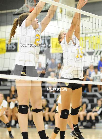 Thumbnail 1 in Capistrano Valley @ Foothill photogallery.