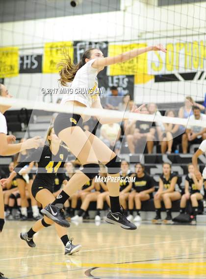 Thumbnail 3 in Capistrano Valley @ Foothill photogallery.