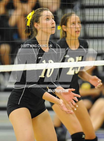 Thumbnail 1 in Capistrano Valley @ Foothill photogallery.