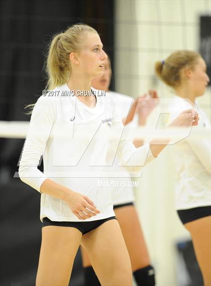 Thumbnail 1 in Capistrano Valley @ Foothill photogallery.