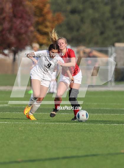 Thumbnail 1 in Vallivue vs Sandpoint (IHSAA 4A State Playoff)  photogallery.