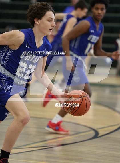 Thumbnail 1 in O'Bryant @ Pentucket Regional photogallery.