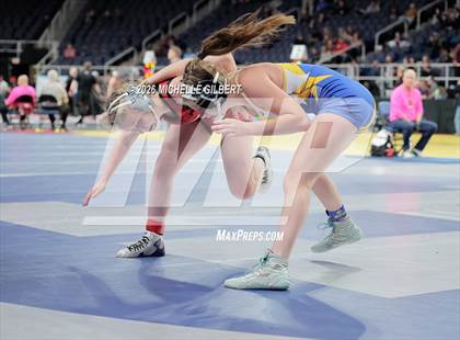 Thumbnail 2 in NYSPHSAA State Championships Round 2 photogallery.