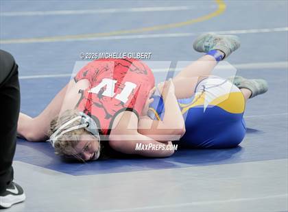 Thumbnail 3 in NYSPHSAA State Championships Round 2 photogallery.