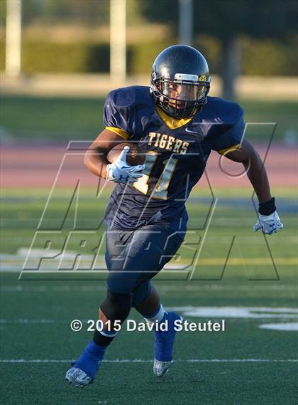 Thumbnail 1 in El Cerrito @ Inderkum photogallery.