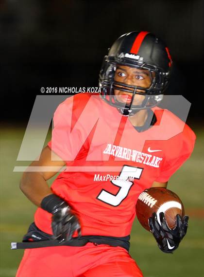 Thumbnail 3 in Harvard-Westlake vs. Dominguez photogallery.