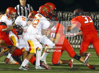 Thumbnail 2 in Harvard-Westlake vs. Dominguez photogallery.