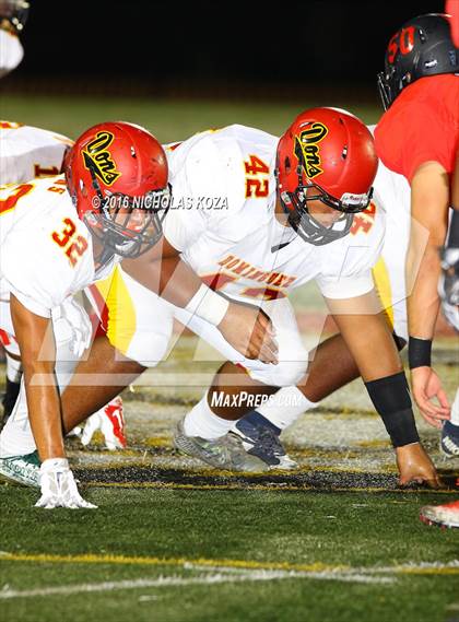 Thumbnail 2 in Harvard-Westlake vs. Dominguez photogallery.