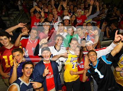 Thumbnail 3 in Harvard-Westlake vs. Dominguez photogallery.