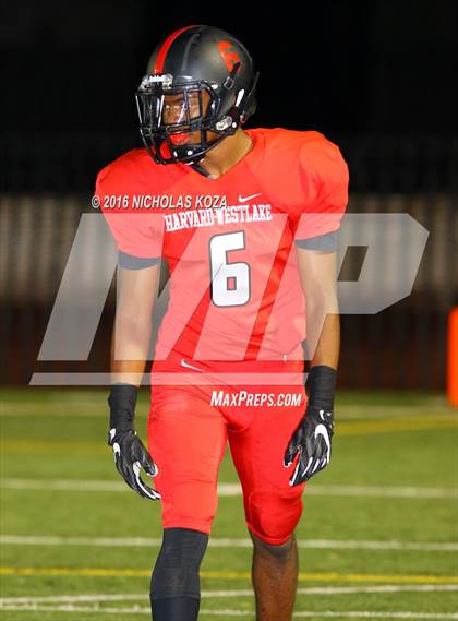 Thumbnail 2 in Harvard-Westlake vs. Dominguez photogallery.