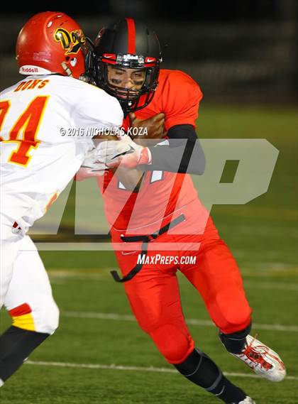 Thumbnail 1 in Harvard-Westlake vs. Dominguez photogallery.