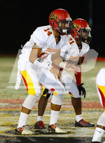 Thumbnail 2 in Harvard-Westlake vs. Dominguez photogallery.