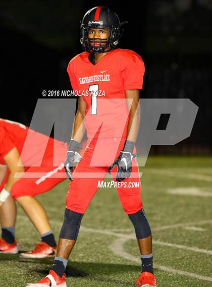 Thumbnail 2 in Harvard-Westlake vs. Dominguez photogallery.