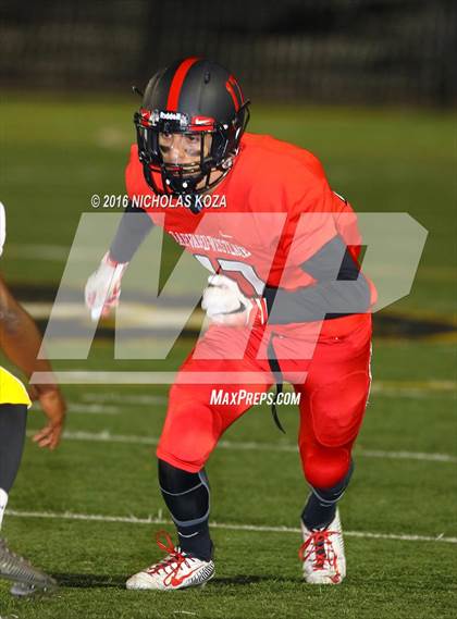 Thumbnail 3 in Harvard-Westlake vs. Dominguez photogallery.