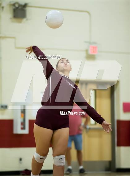 Thumbnail 3 in Middletown @ Kingston photogallery.