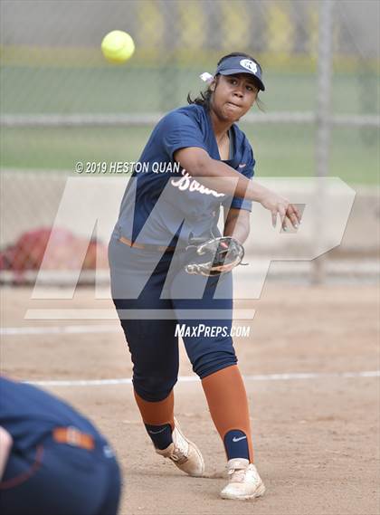 Thumbnail 2 in Cienega vs. Santiago (Michelle Carew Classic) photogallery.