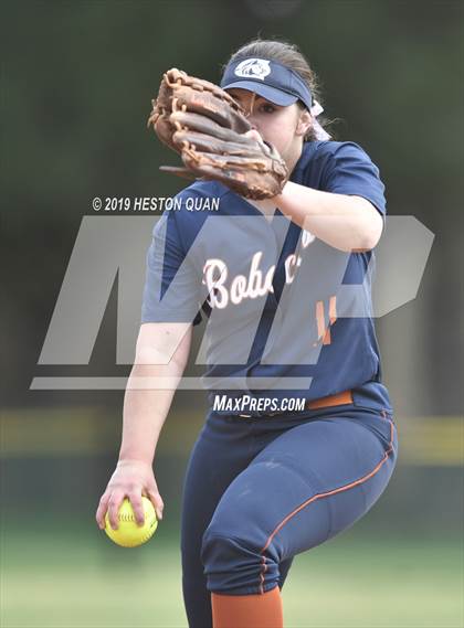 Thumbnail 3 in Cienega vs. Santiago (Michelle Carew Classic) photogallery.