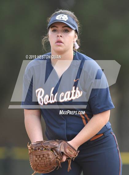 Thumbnail 3 in Cienega vs. Santiago (Michelle Carew Classic) photogallery.