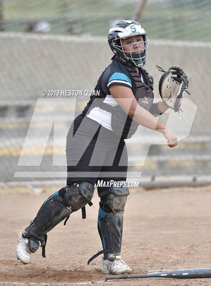 Thumbnail 2 in Cienega vs. Santiago (Michelle Carew Classic) photogallery.