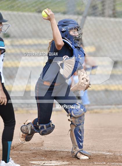 Thumbnail 2 in Cienega vs. Santiago (Michelle Carew Classic) photogallery.