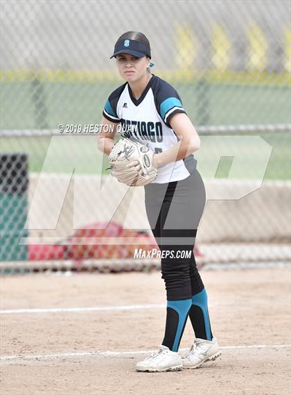 Thumbnail 3 in Cienega vs. Santiago (Michelle Carew Classic) photogallery.