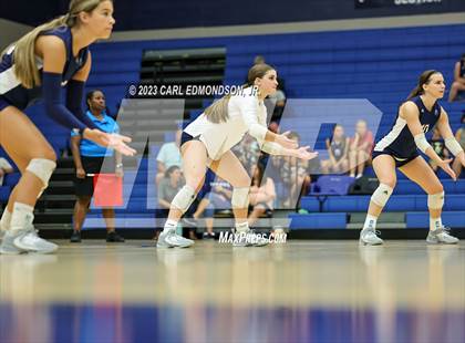 Thumbnail 3 in Page @ Siegel photogallery.