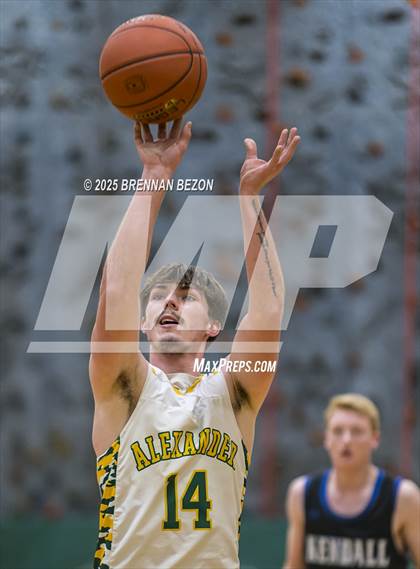 Thumbnail 3 in Kendall vs. Alexander  photogallery.