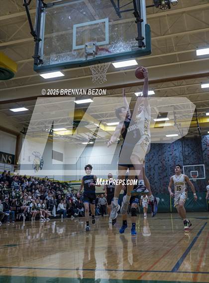 Thumbnail 2 in Kendall vs. Alexander  photogallery.