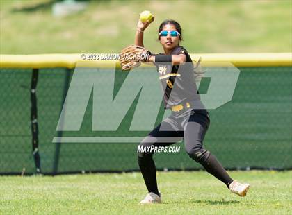 Thumbnail 3 in North Valleys vs Lowry (NIAA 3A Final) photogallery.
