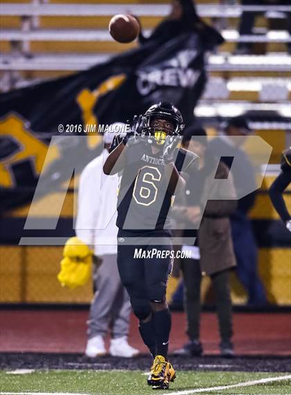 Thumbnail 1 in California @ Antioch (CIF NCS D1 Semifinal) photogallery.