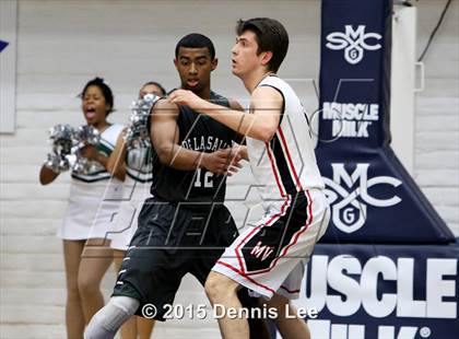 Thumbnail 1 in De La Salle vs. Monte Vista (CIF NCS D1 Final) photogallery.